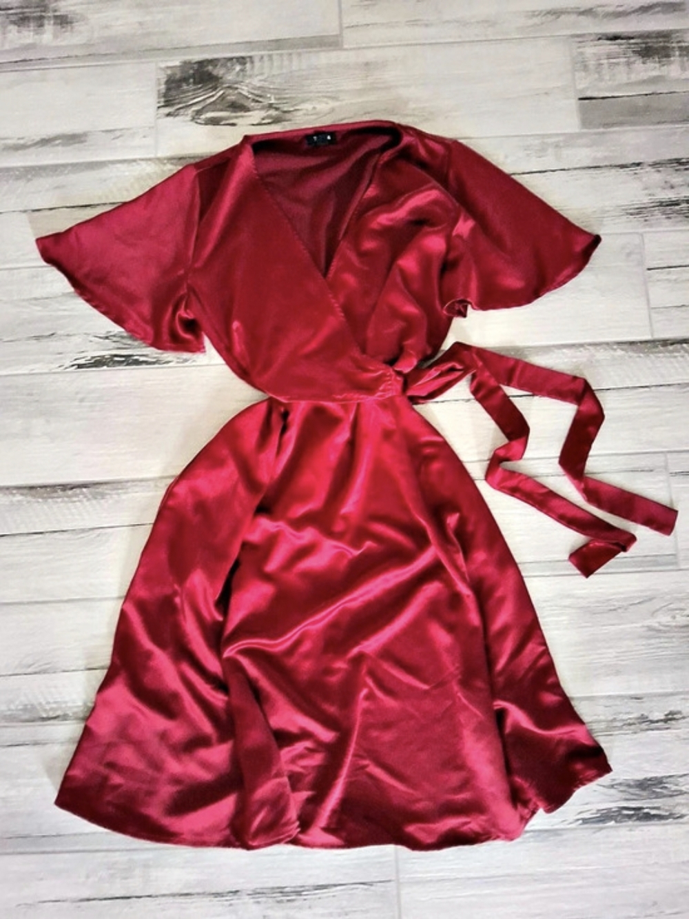 TACERA Wrap Midi Dress in Red With Silk Like Material